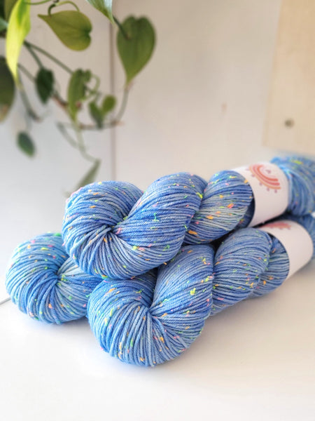 Rainbows & Sprinkles Neon Nep 8 ply