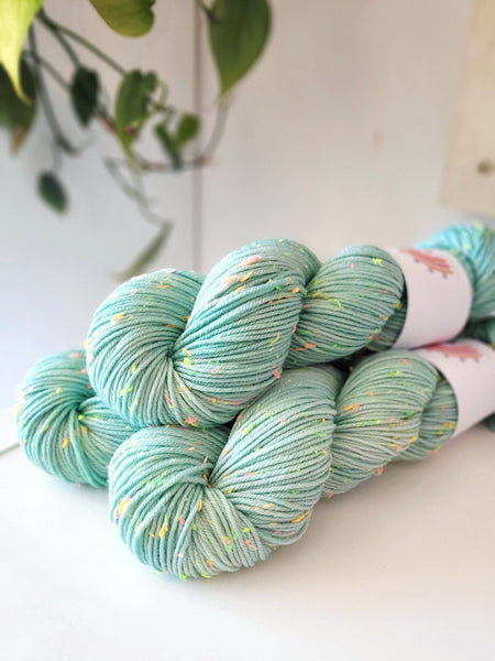 Rainbows & Sprinkles Neon Nep 8 ply