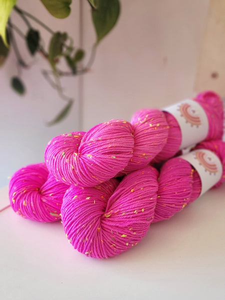 Rainbows & Sprinkles Neon Nep 8 ply