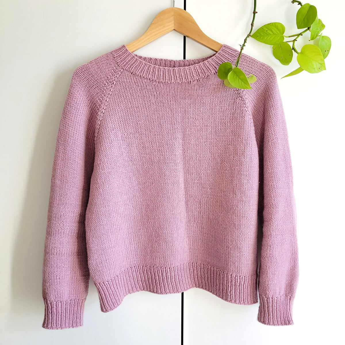 Helix Raglan Yarn Set by Indigo Knits – The Woolly Thistle