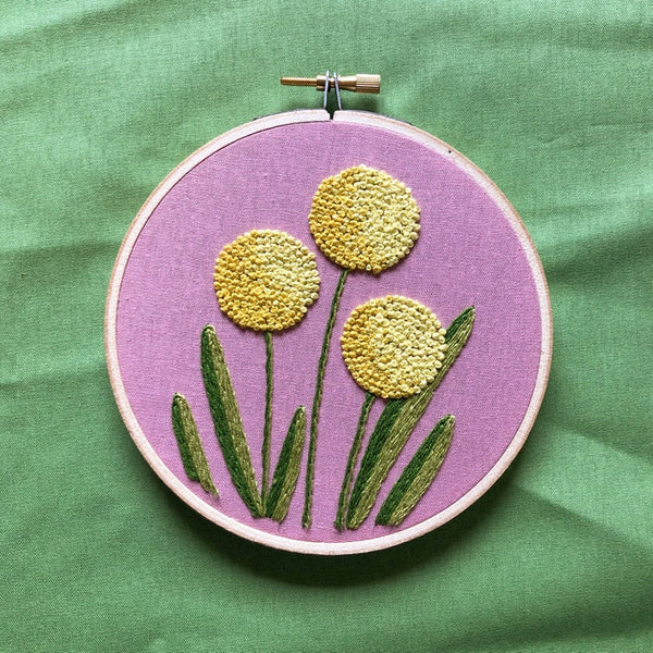 Mini Embroidery Kit - Billy Buttons